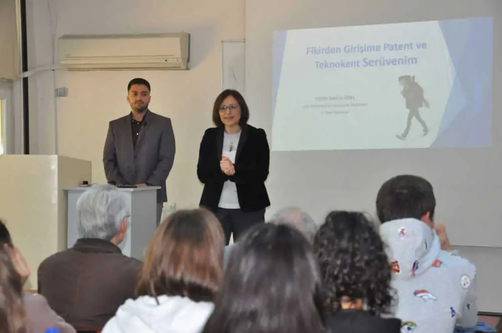 EÜ Eczacılık Fakültesinde  “Öğrencilerimizden Öğreniyoruz” söyleşileri başladı